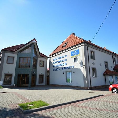 Hotel Awis Kutno Exterior foto
